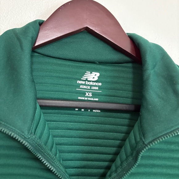 Women New Balance XS Green Waffle Ribbed Texture Dri Fit Zip Up Athletic Jacket - Picture 4 of 9
